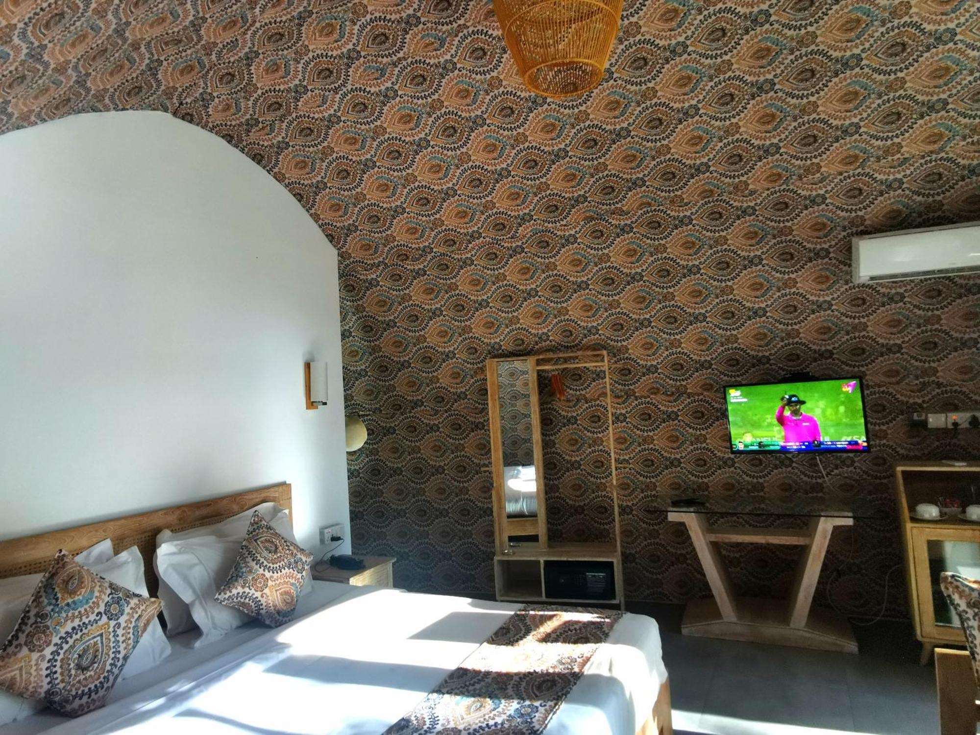 Nivadoo Resort Sigiriya Exteriör bild A room at the hotel